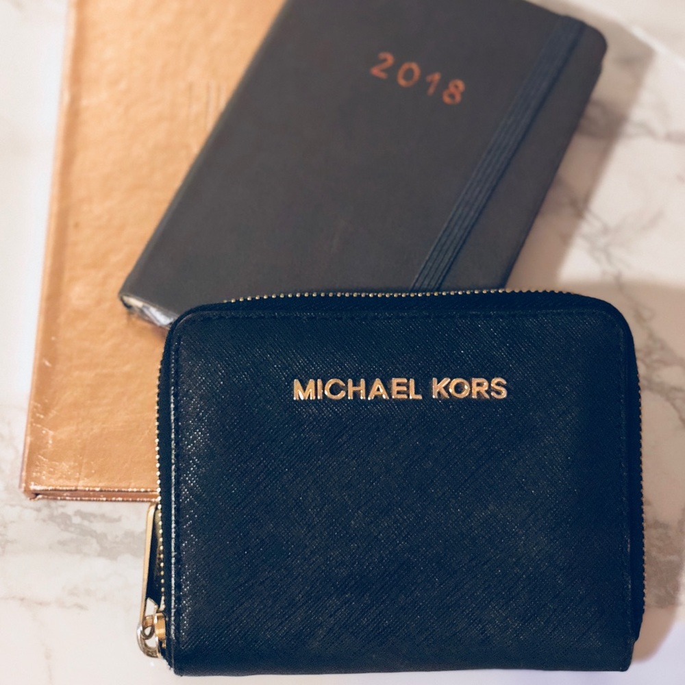 Michael Kors Zip Wallet - Black - Jet Set - bifold